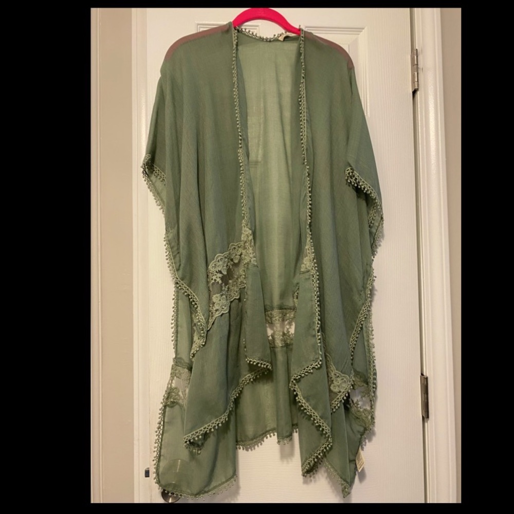 Green lace kimono shawl